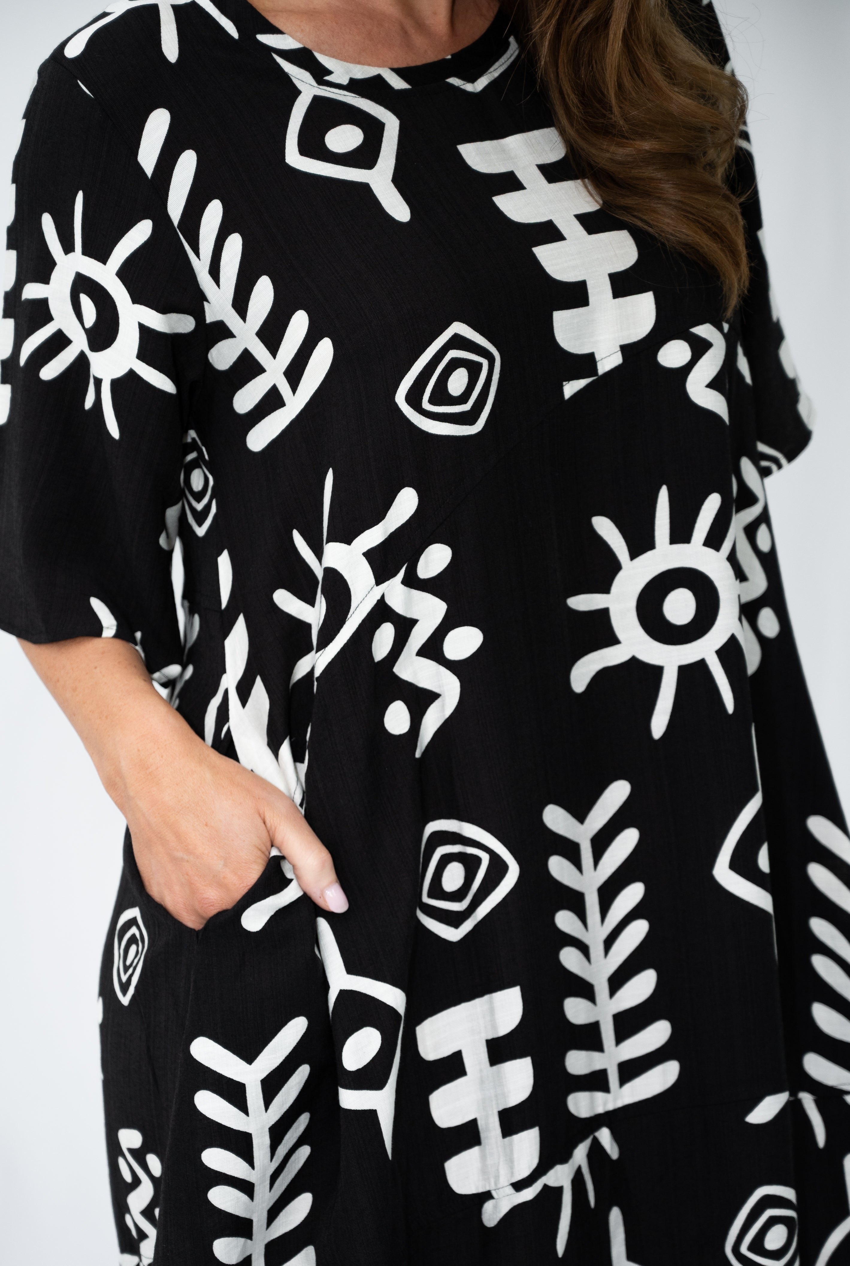 Mono Abstract Short Dress