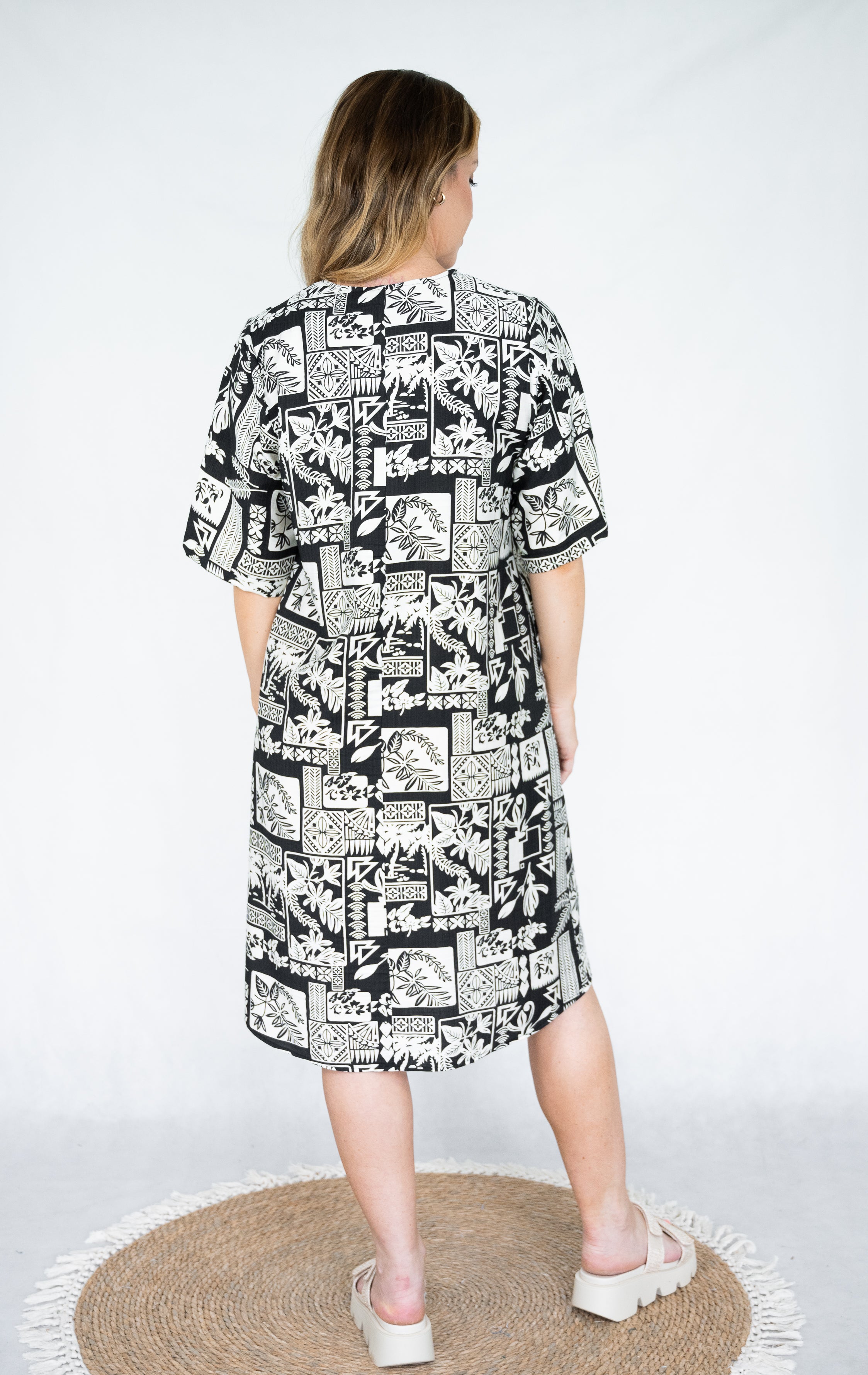Simone Midi Dress Black