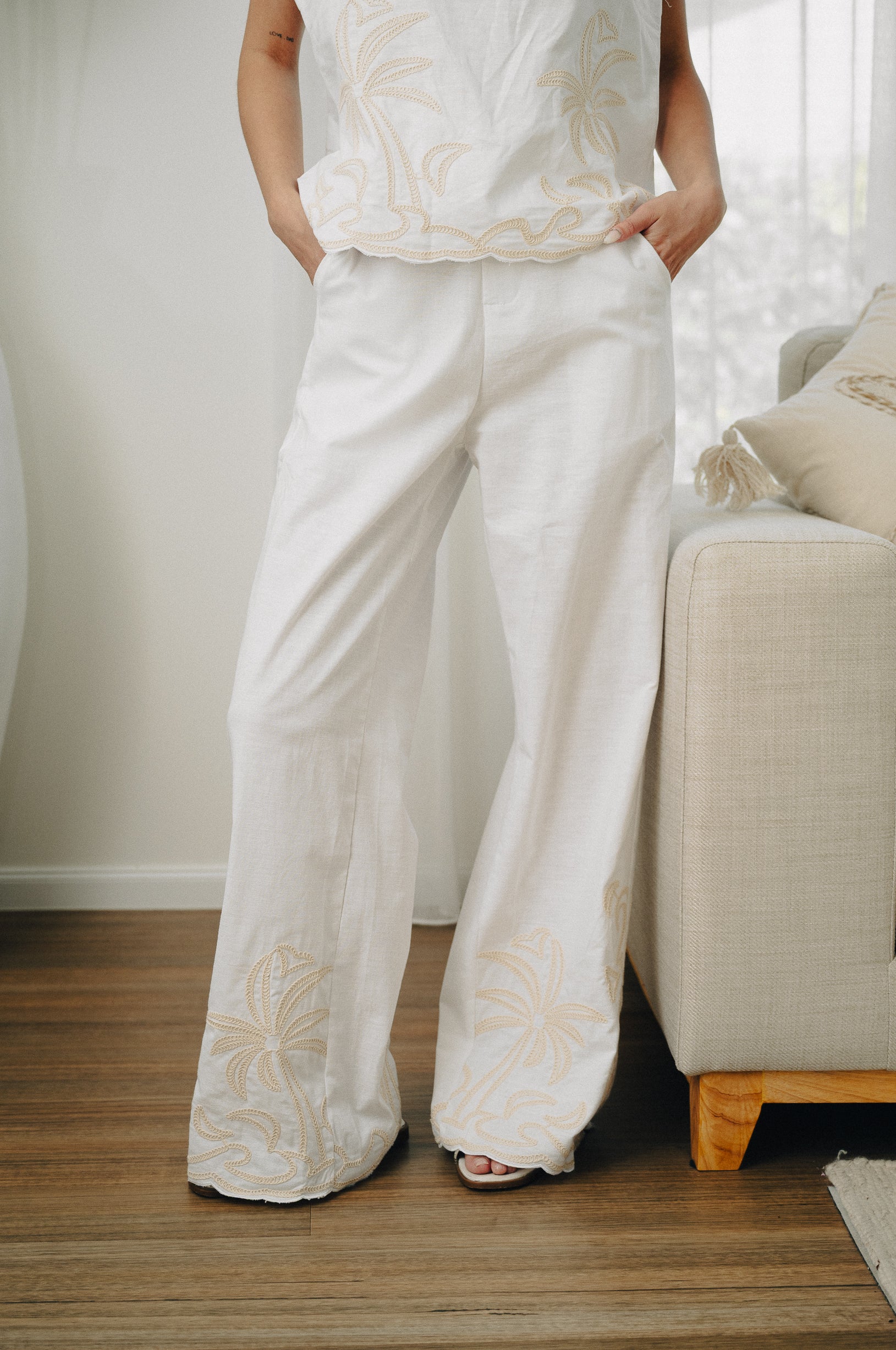 Palm Embroidered Pant White