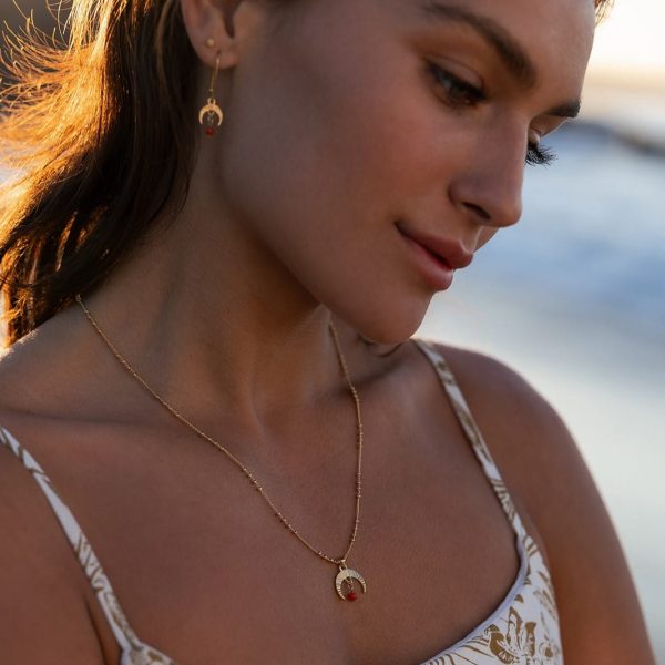 Evening Star Necklace in Gold