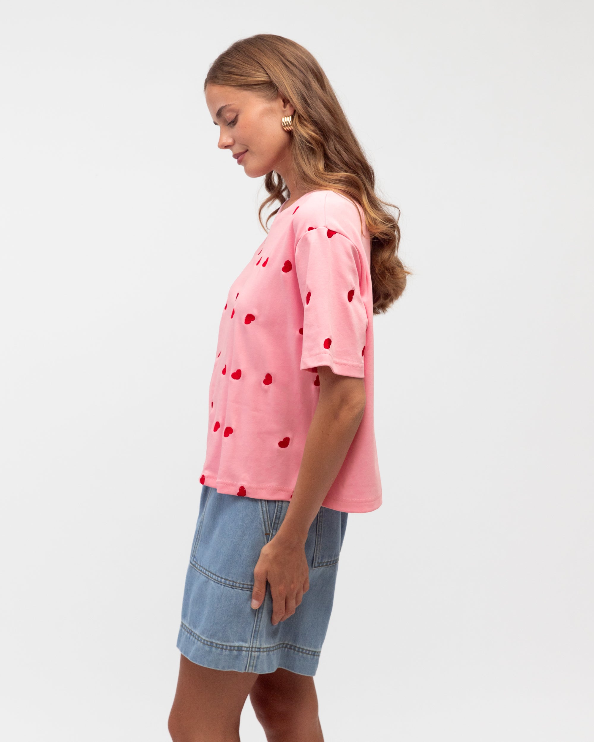 Heart Embroidered Tee Pink