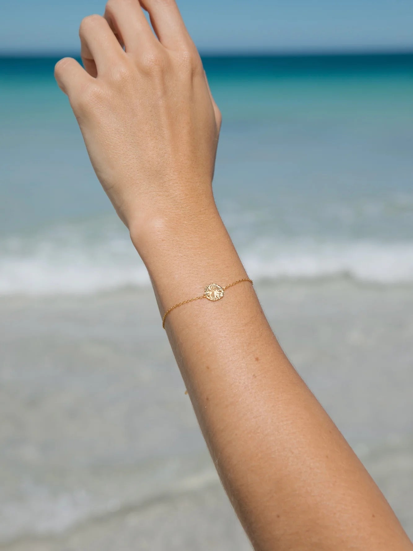 Sand Dollar Bracelet in 18k Gold Vermeil