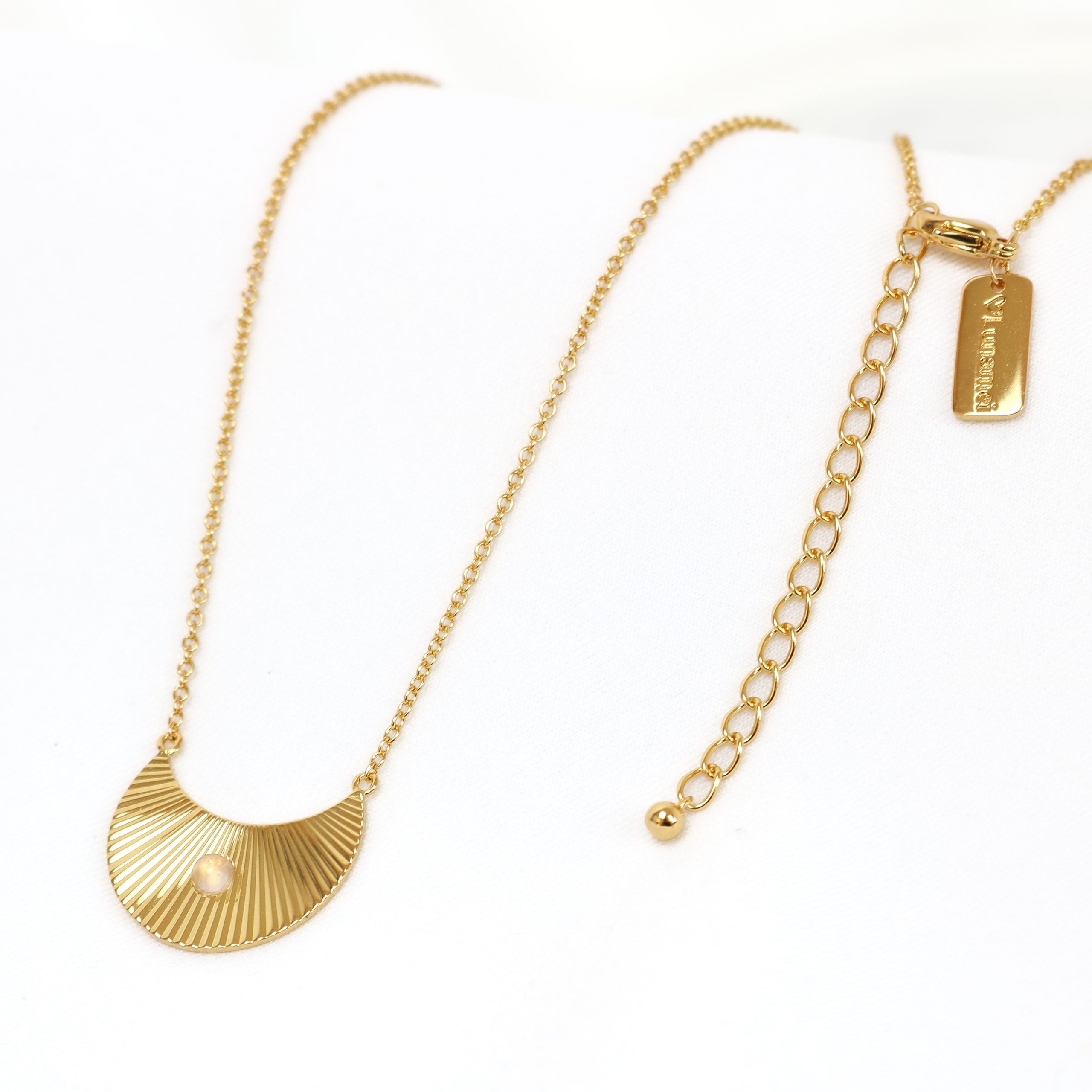 Moon Beam Necklace in Gold with Rose Quartz