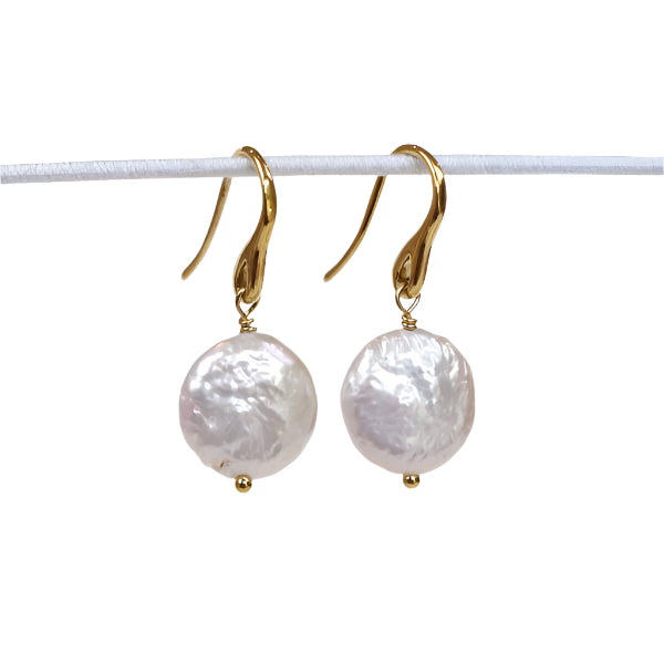 Mystical Earrings in Gold