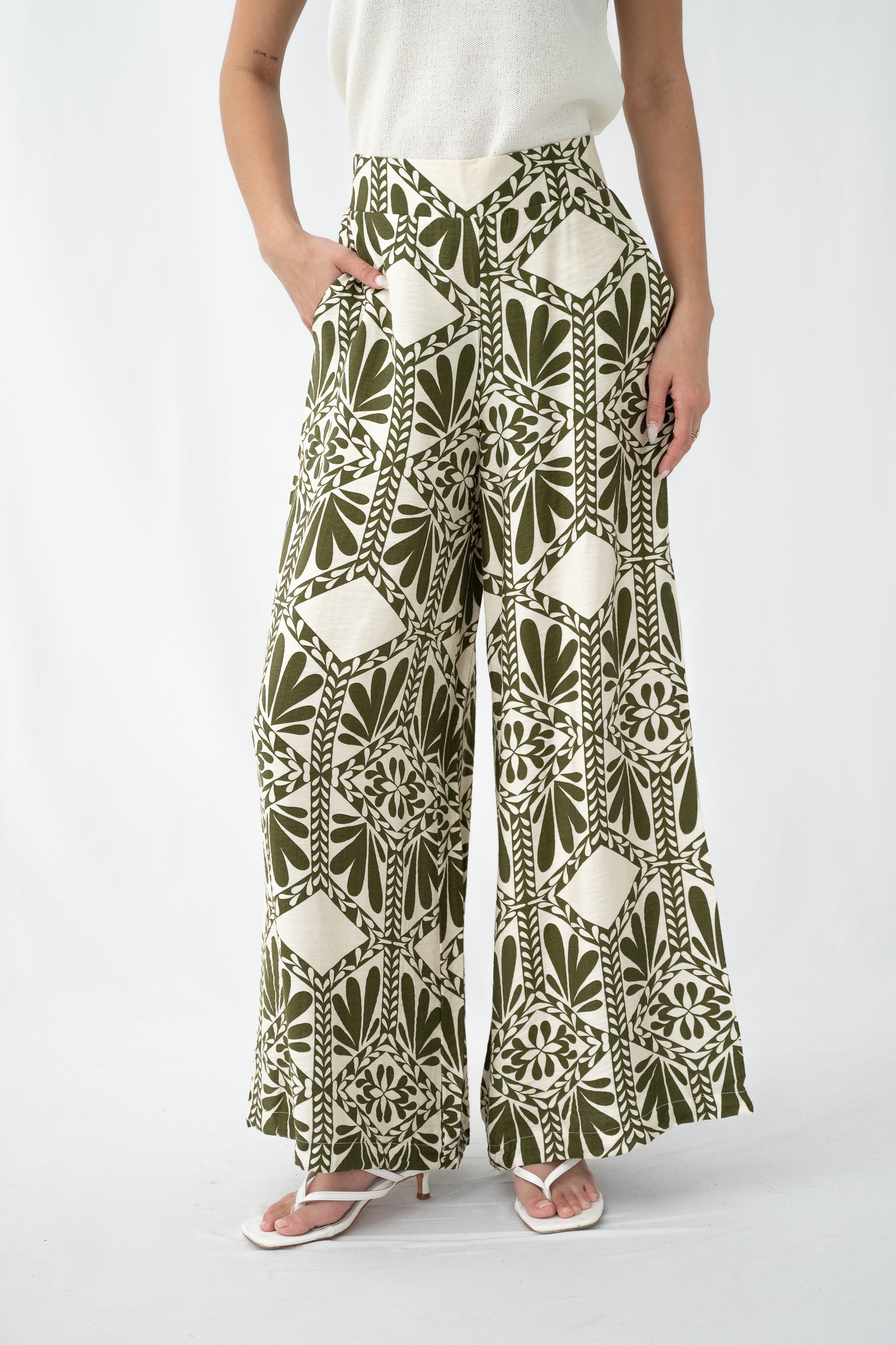 Gia Tile Print Pant Sage