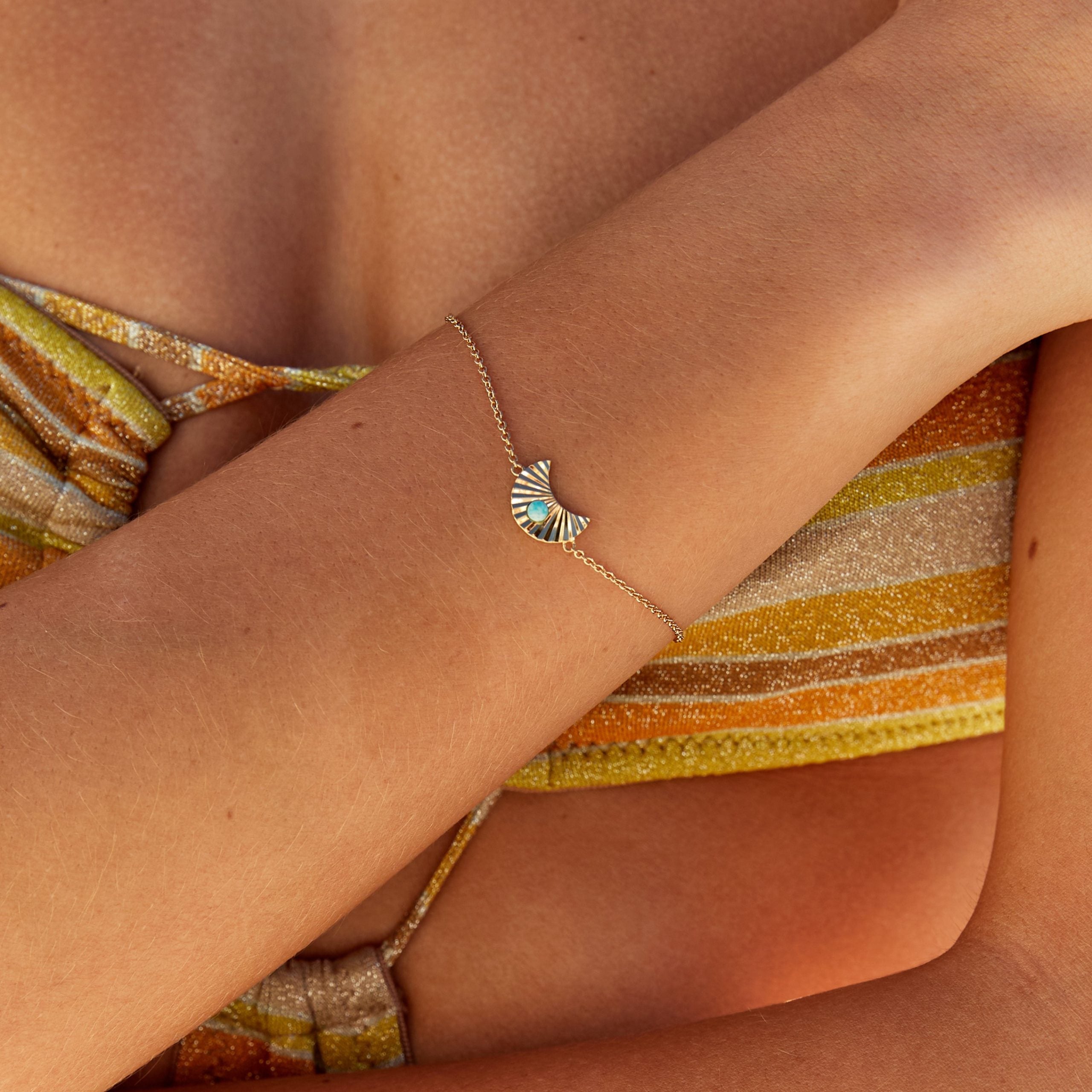 Ray of Light Bracelet in Gold with Green Amazonite