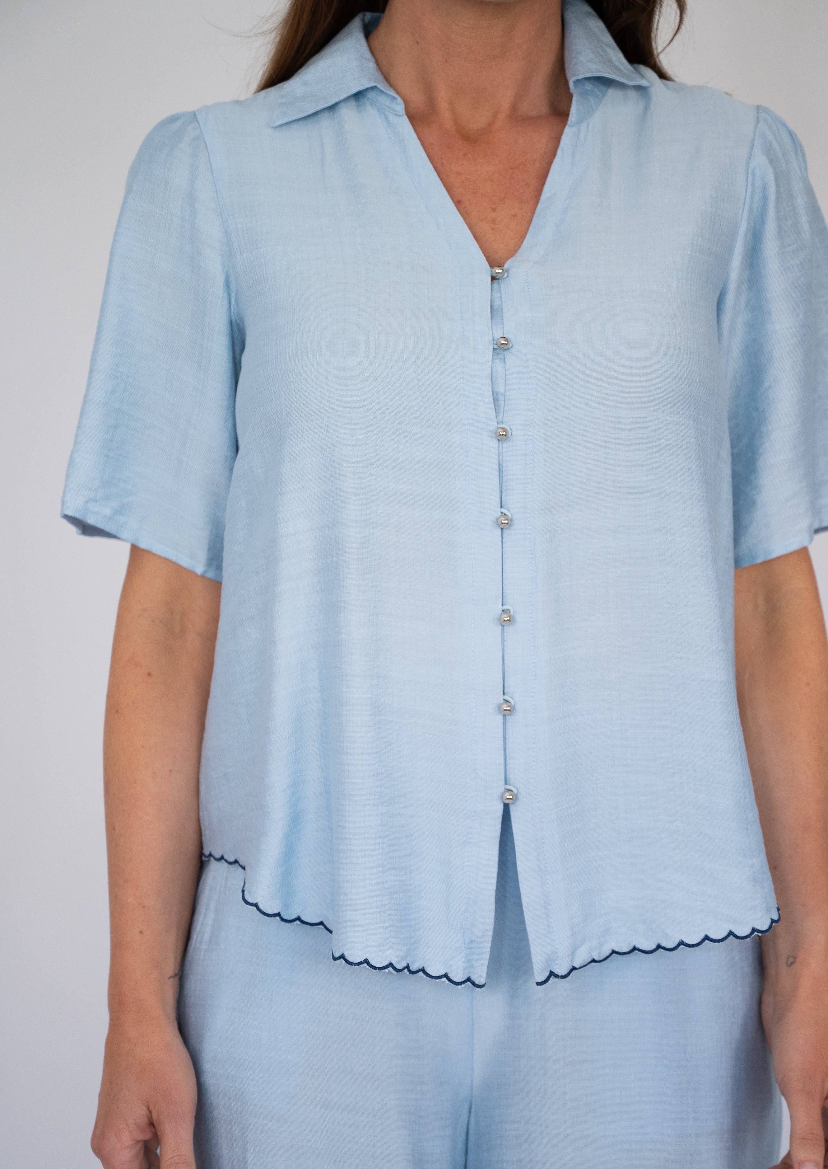 Carlia Scallop Hem Blouse Blue