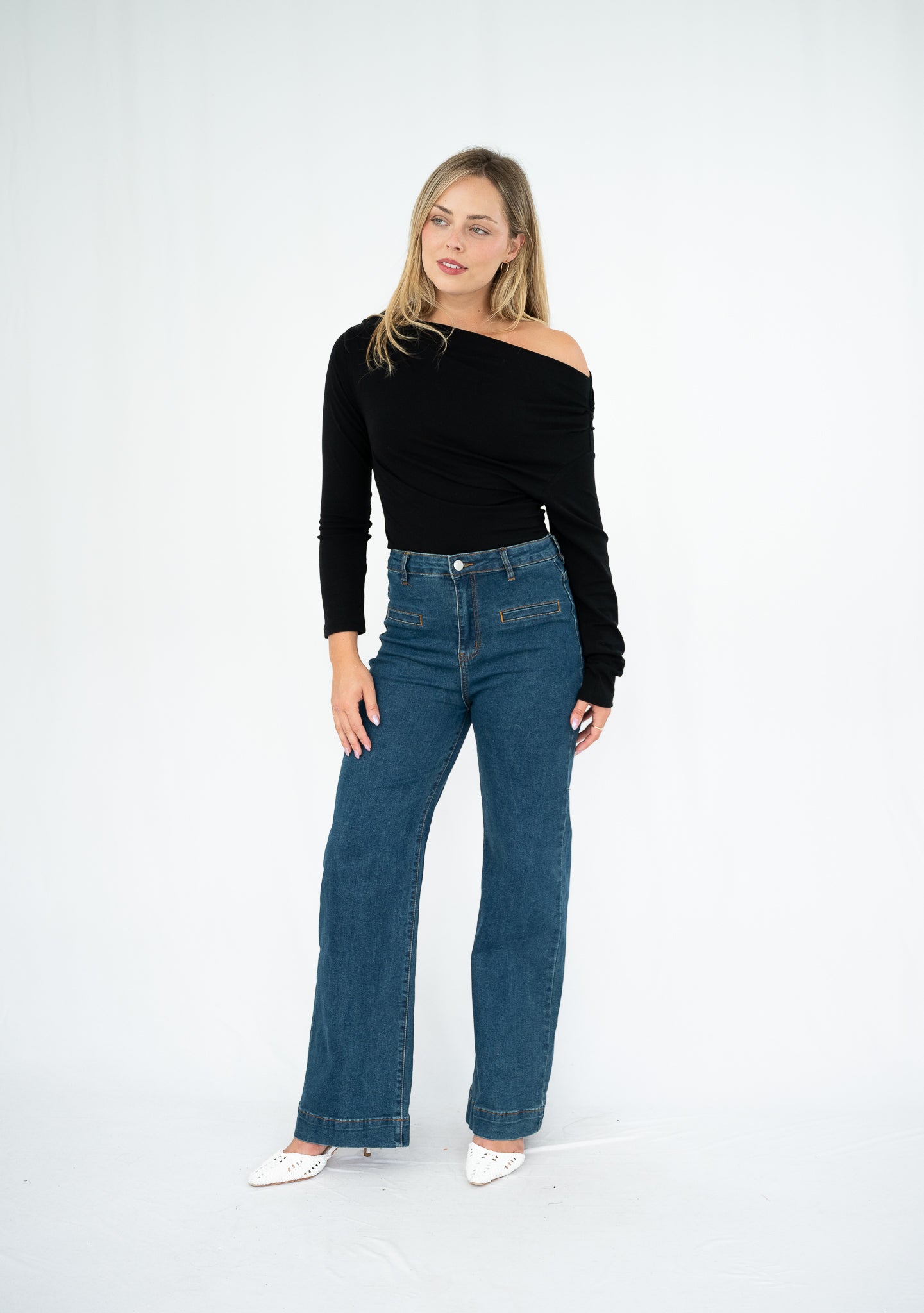 Romi Off-Shoulder Top Black