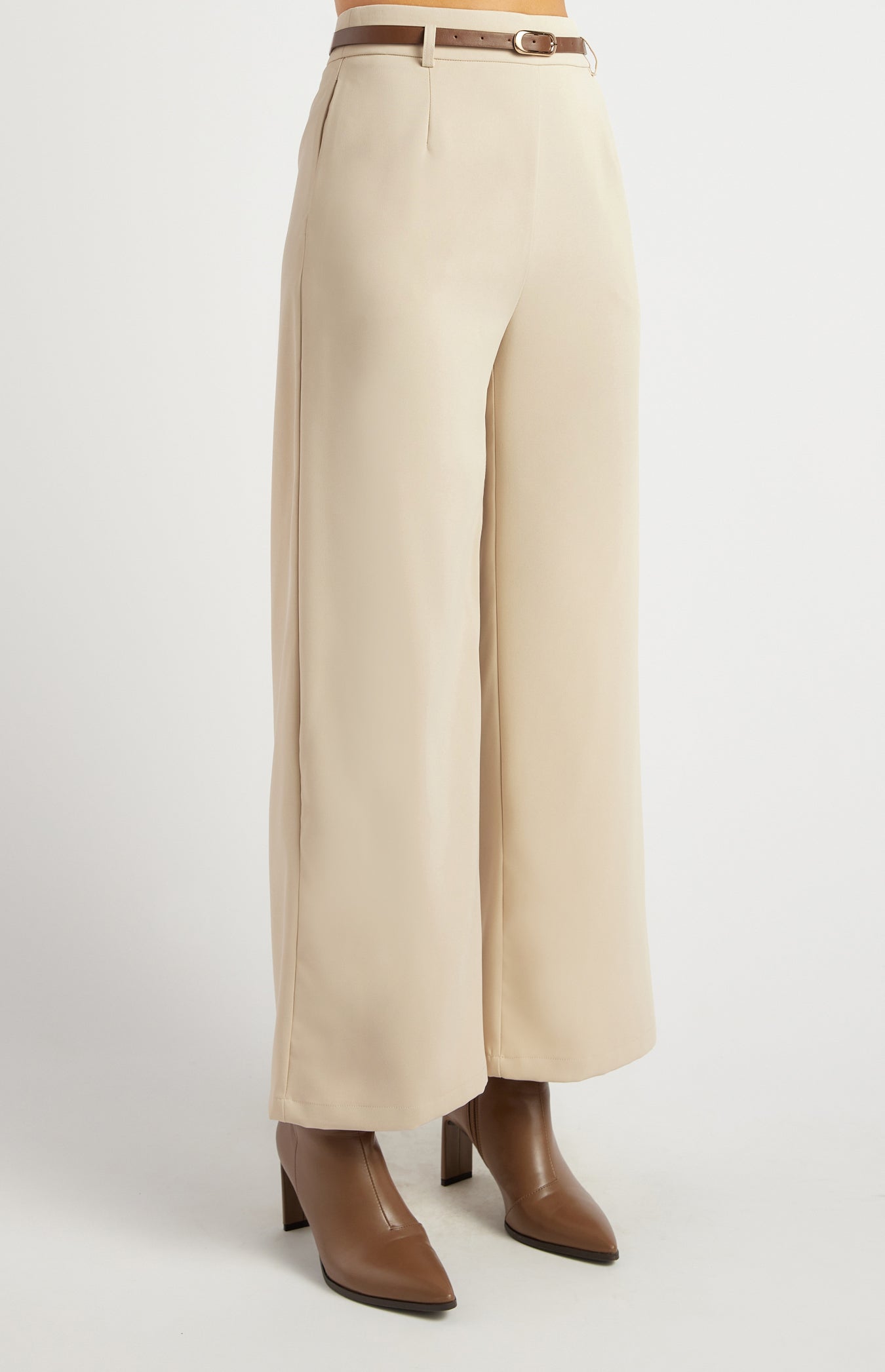 Tiffany Straight Leg Pant Beige