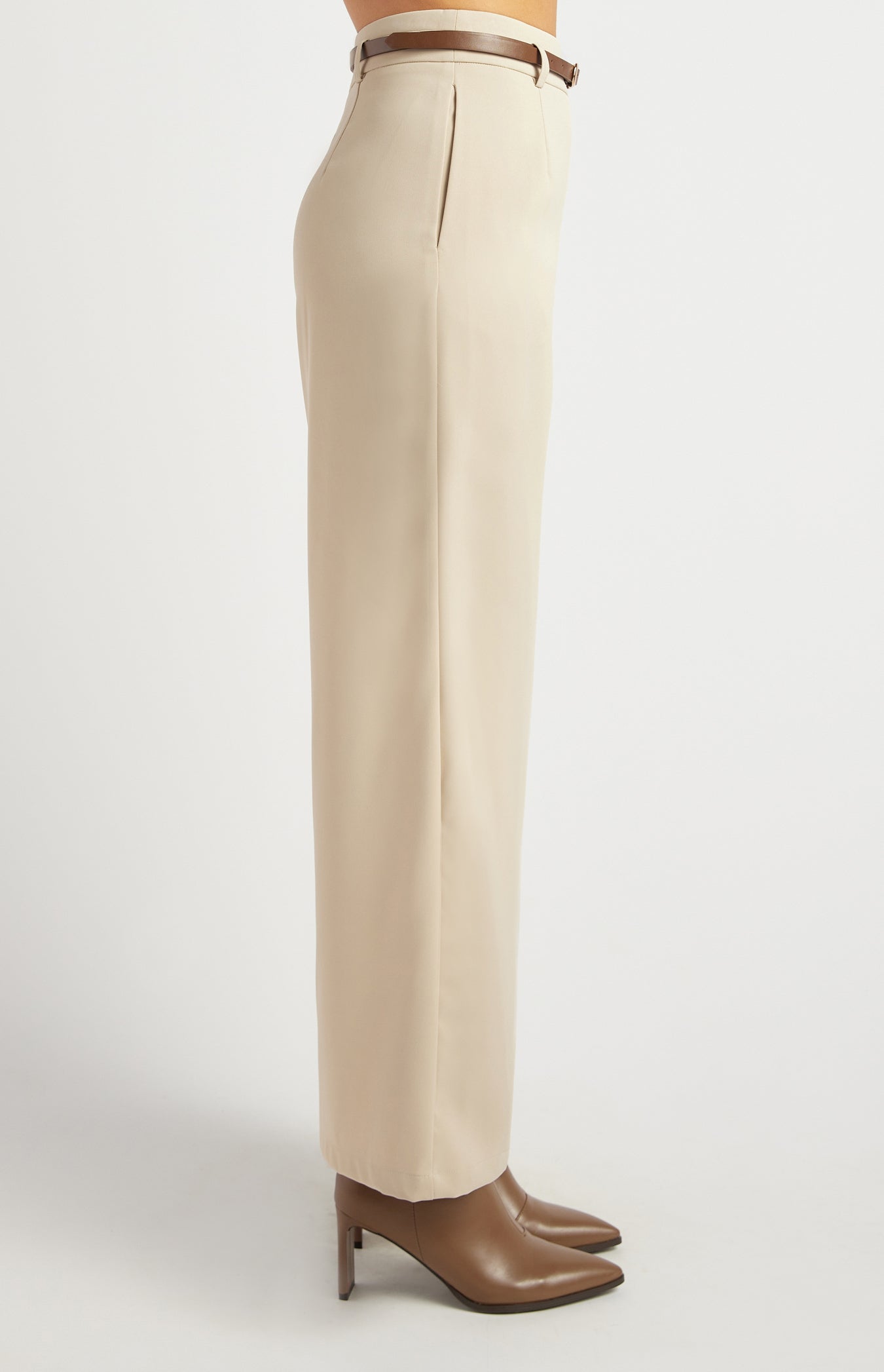 Tiffany Straight Leg Pant Beige