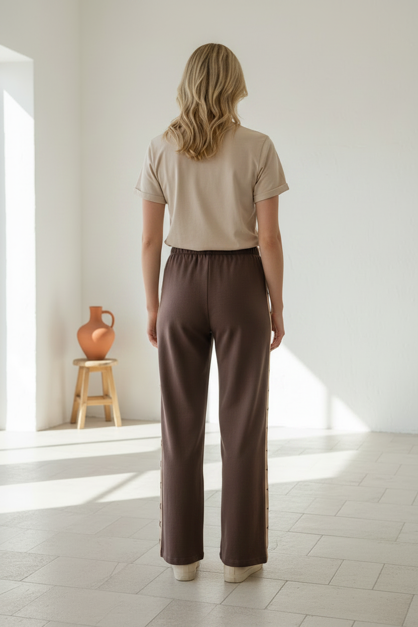 By Frankie Chocolate Pant Beige Racer Stars