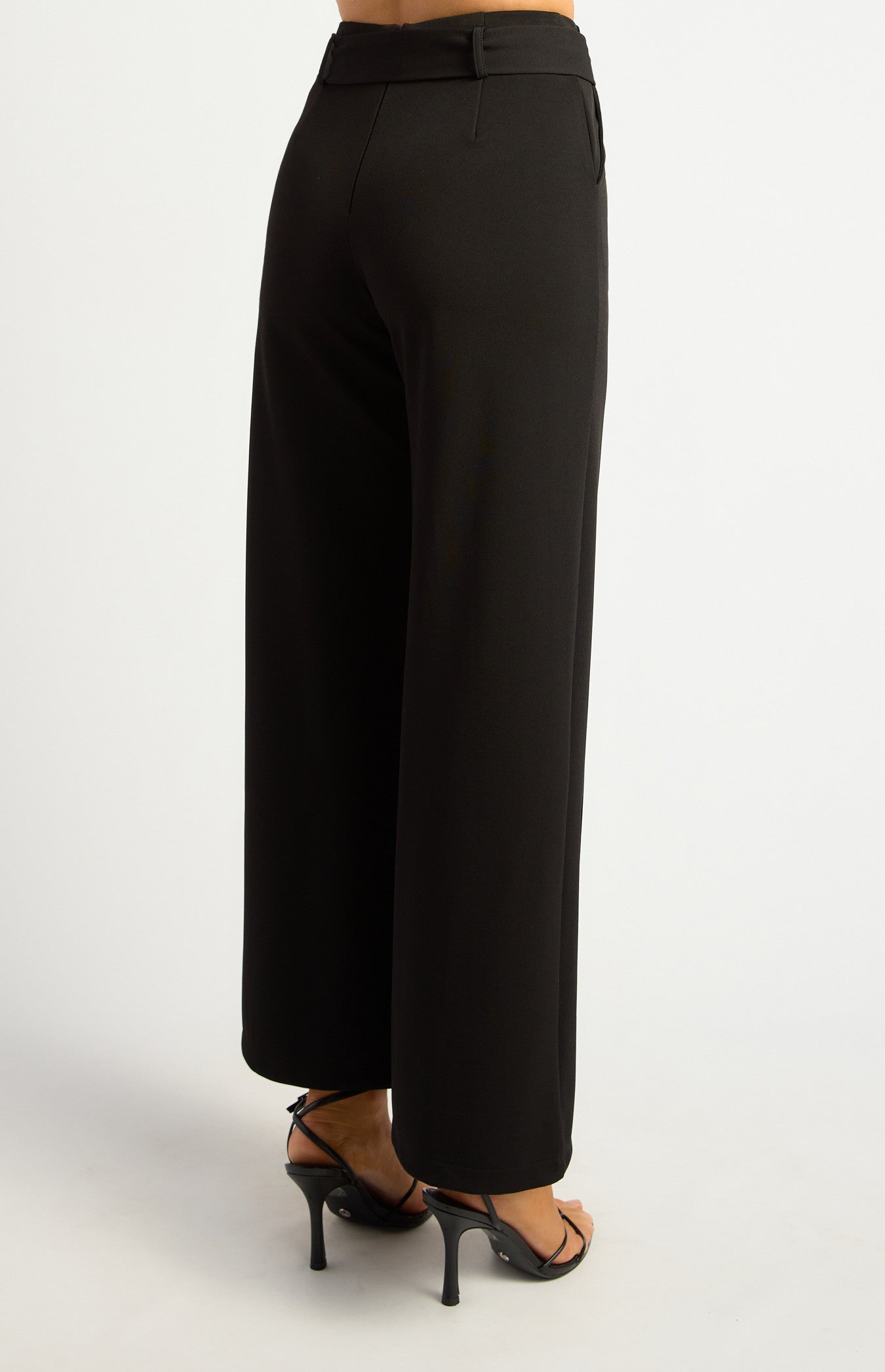 Indira Stretch Belted Pant Black