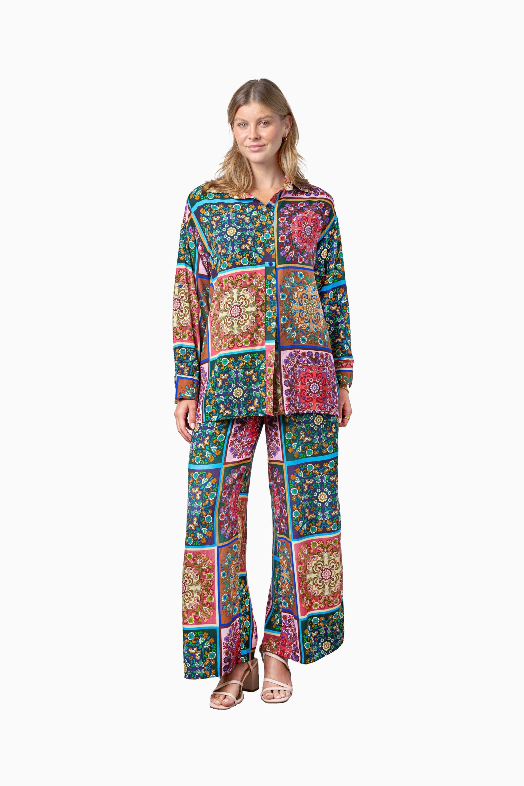 Leon Postcard Print 2 Piece Set