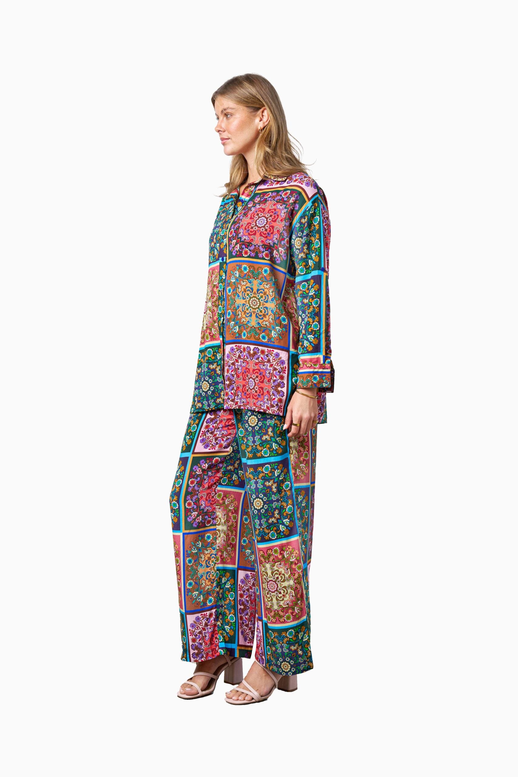 Leon Postcard Print 2 Piece Set