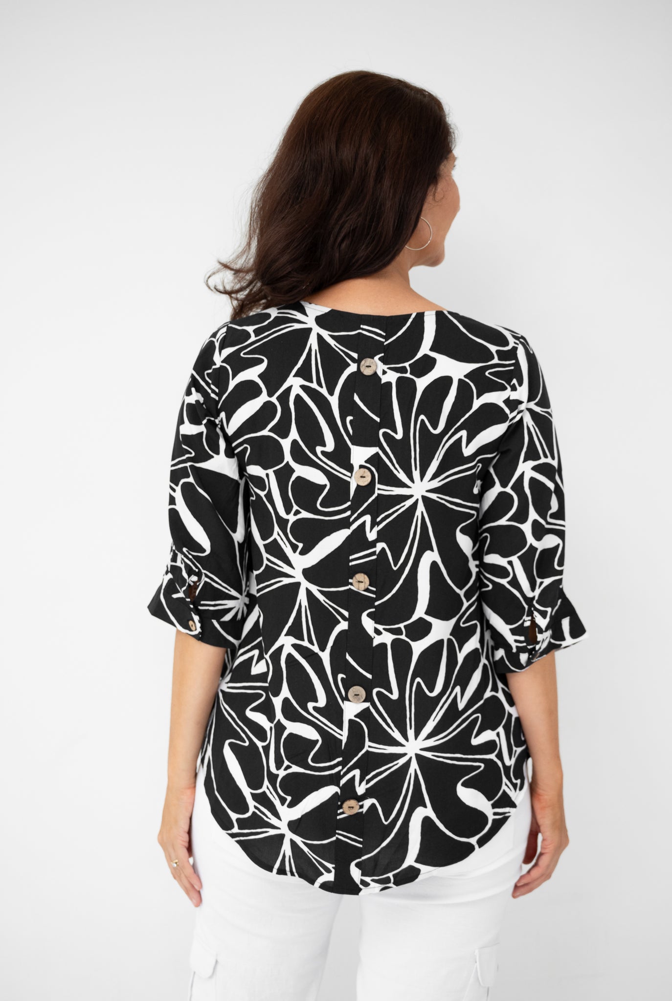 Hani Abstract Button Back Top