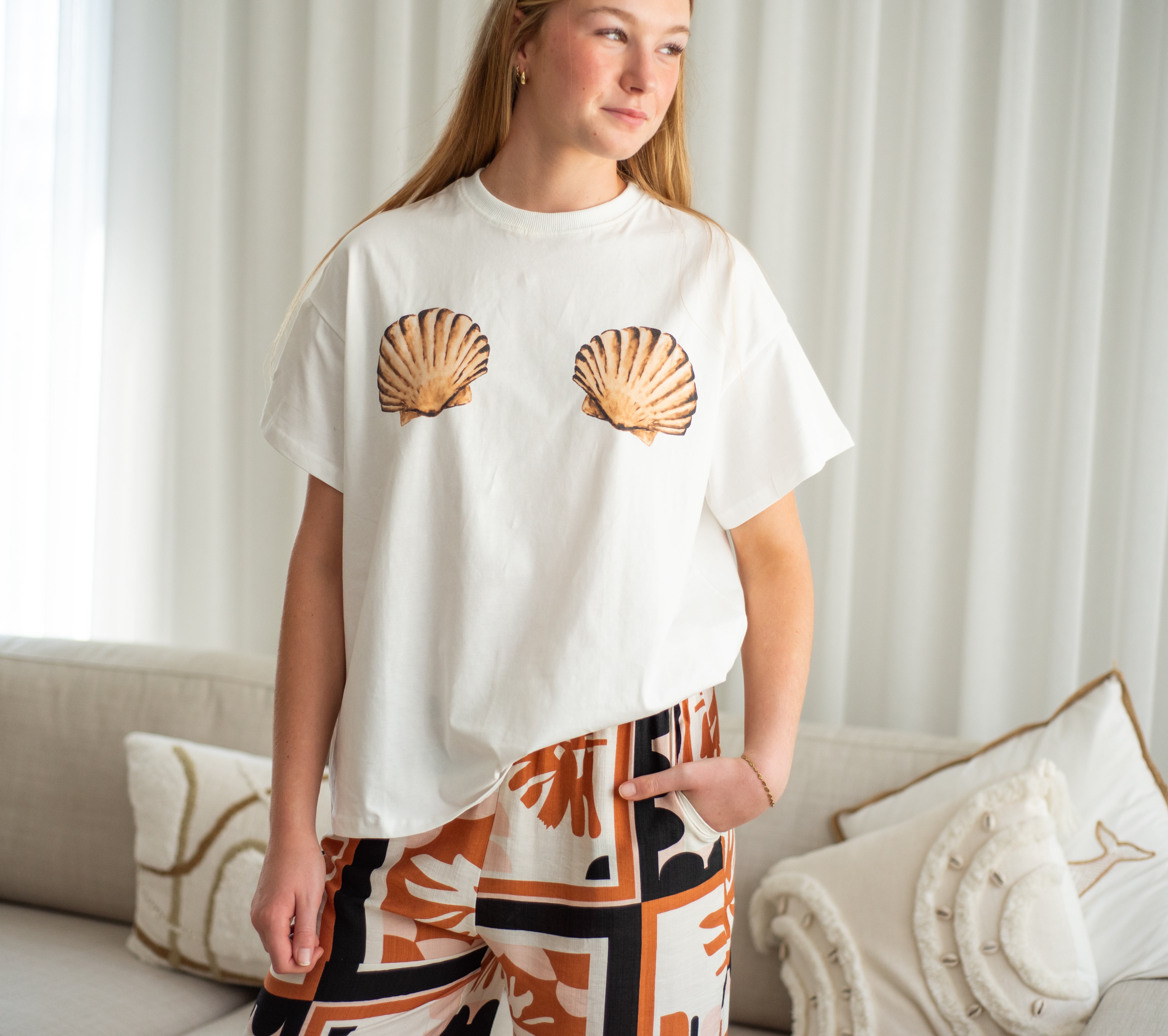 Shell Boobs Tee