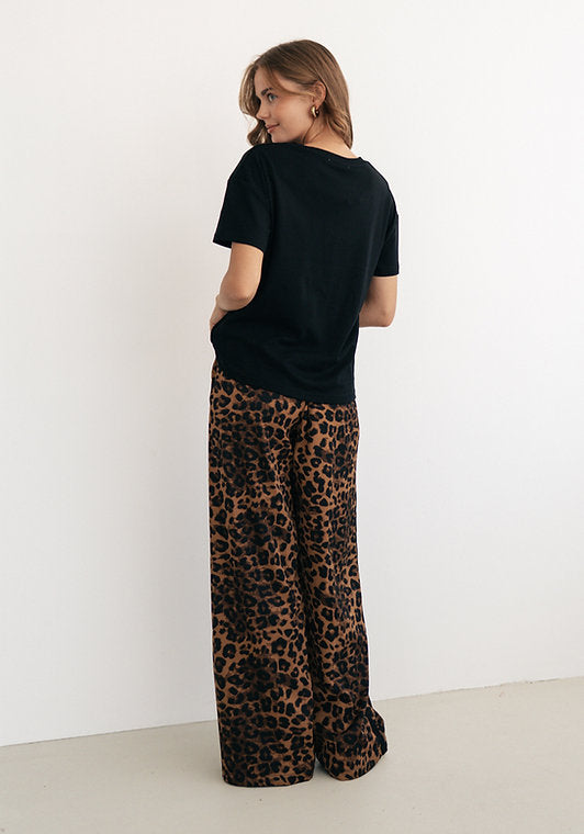 Easy Tuck Tee Black