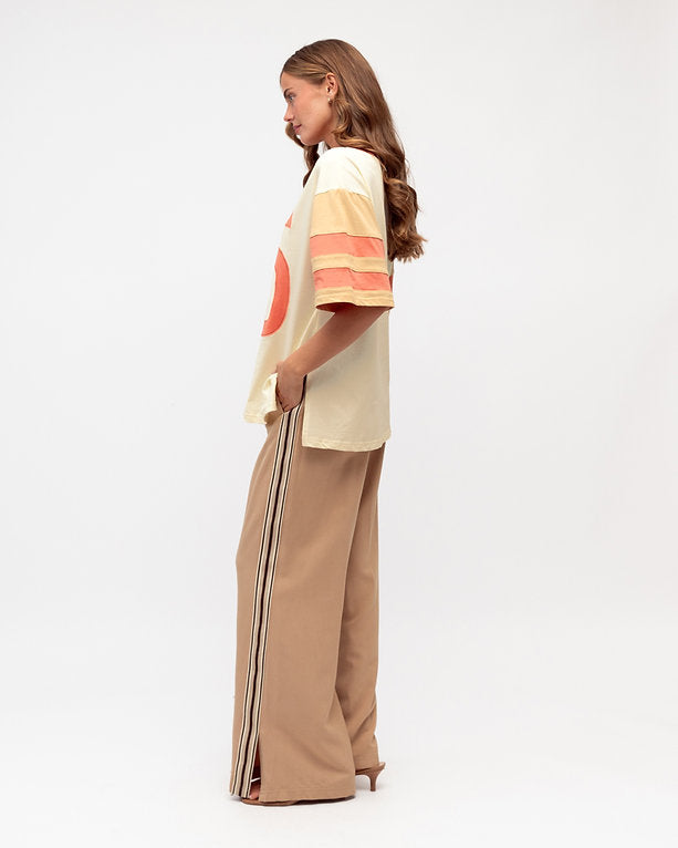 Field Day Tee Beige