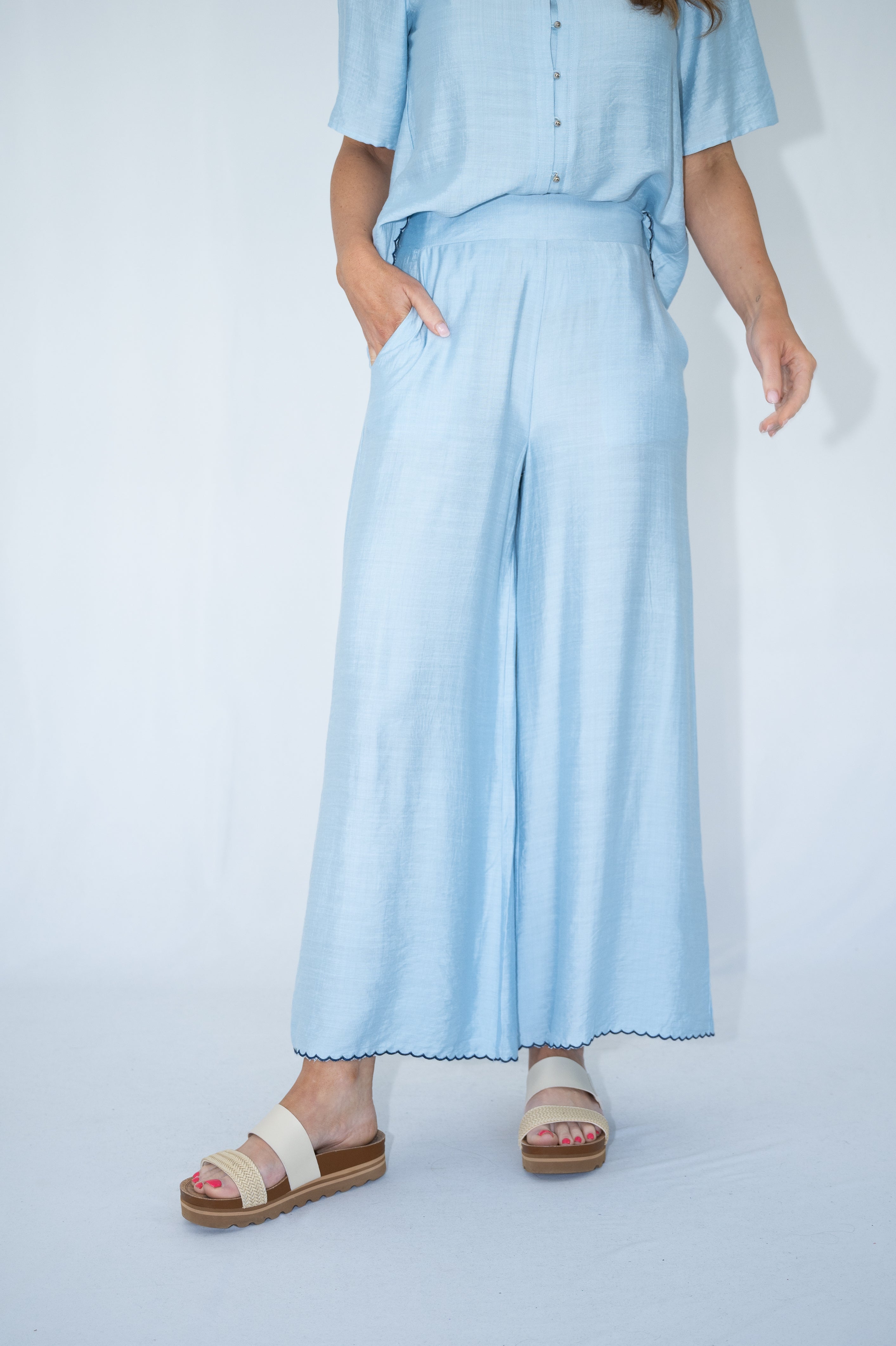 Carlia Scallop Hem Pant Blue