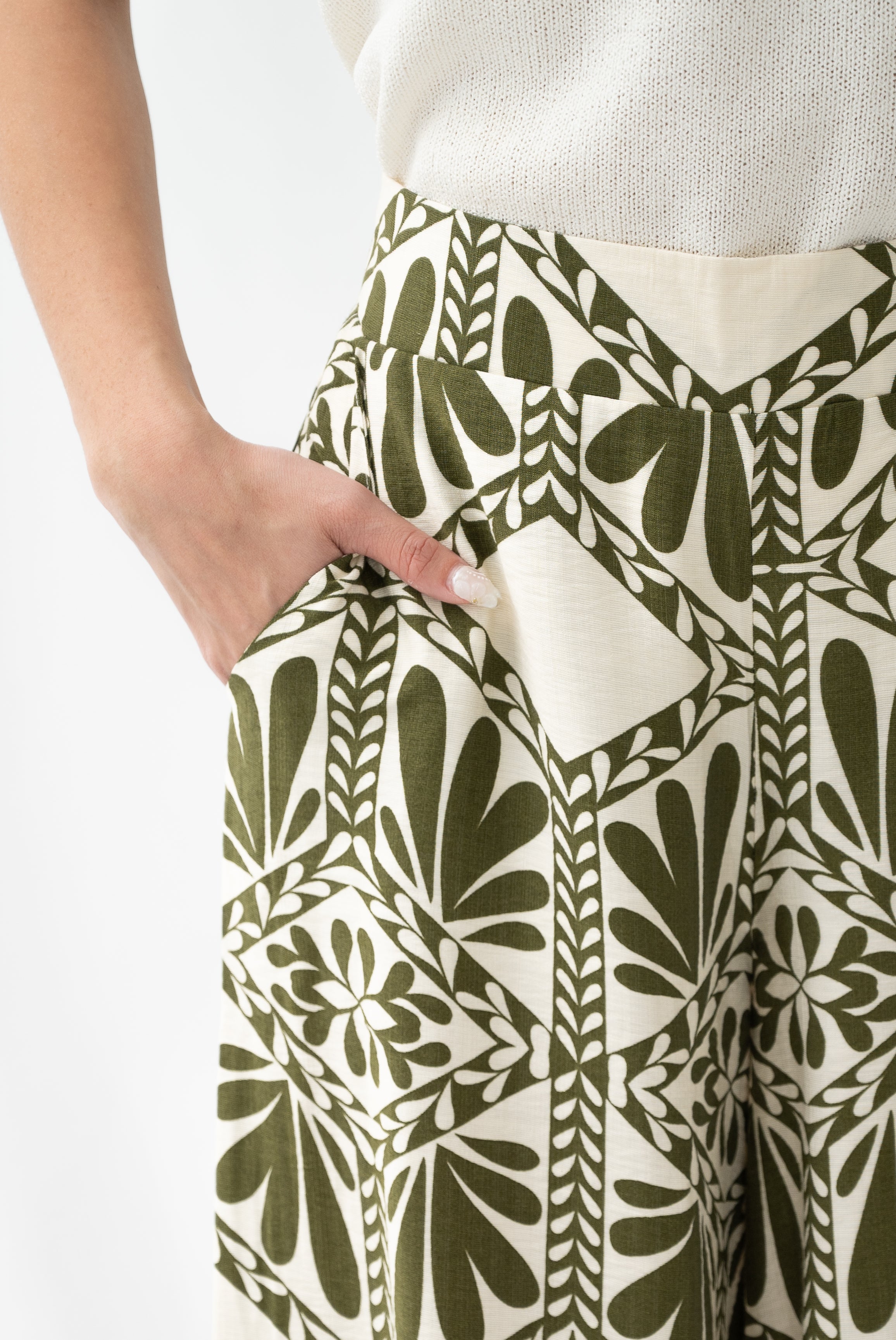 Gia Tile Print Pant Sage