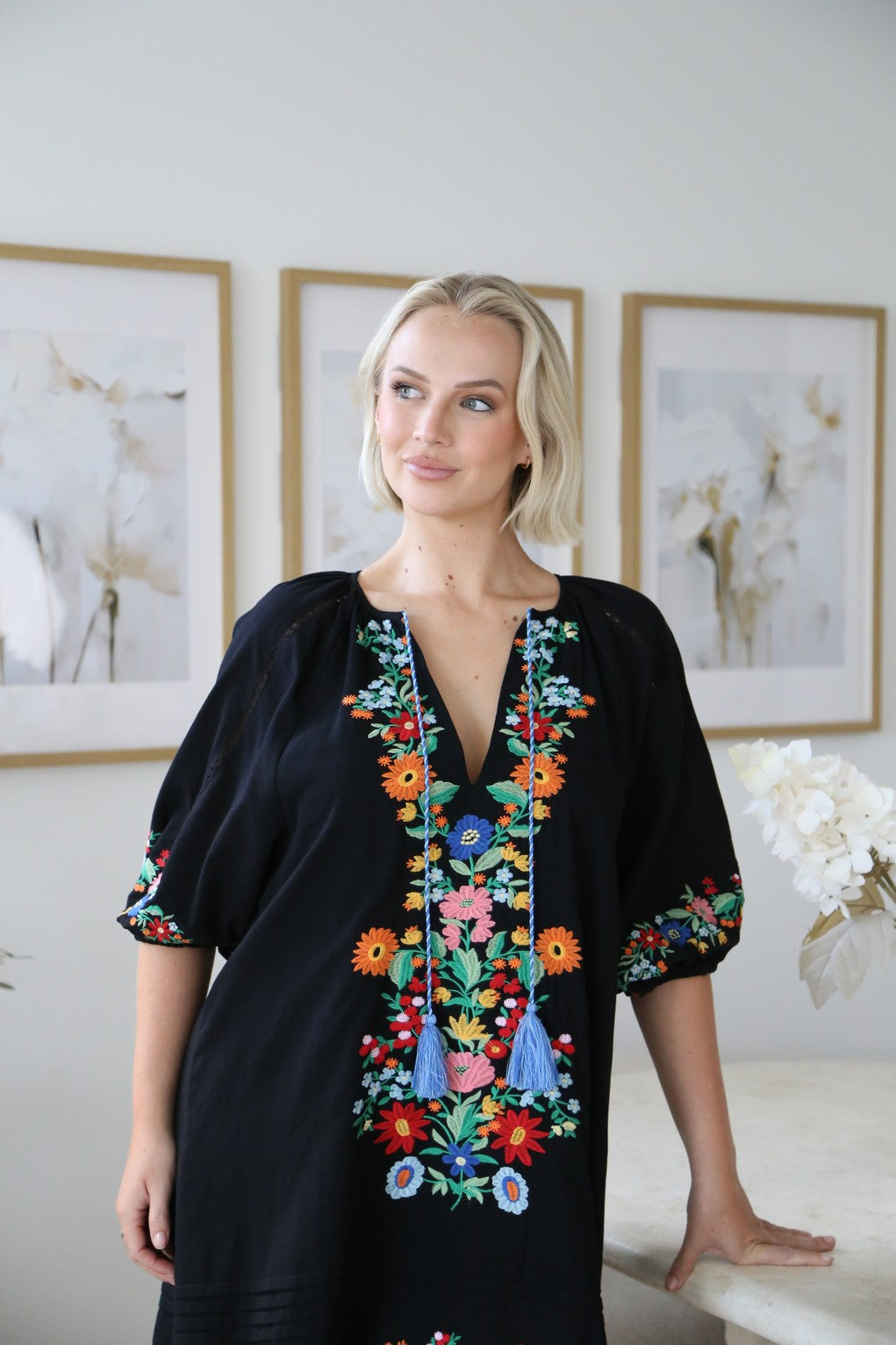 Floral Embroidered Shift Dress Black