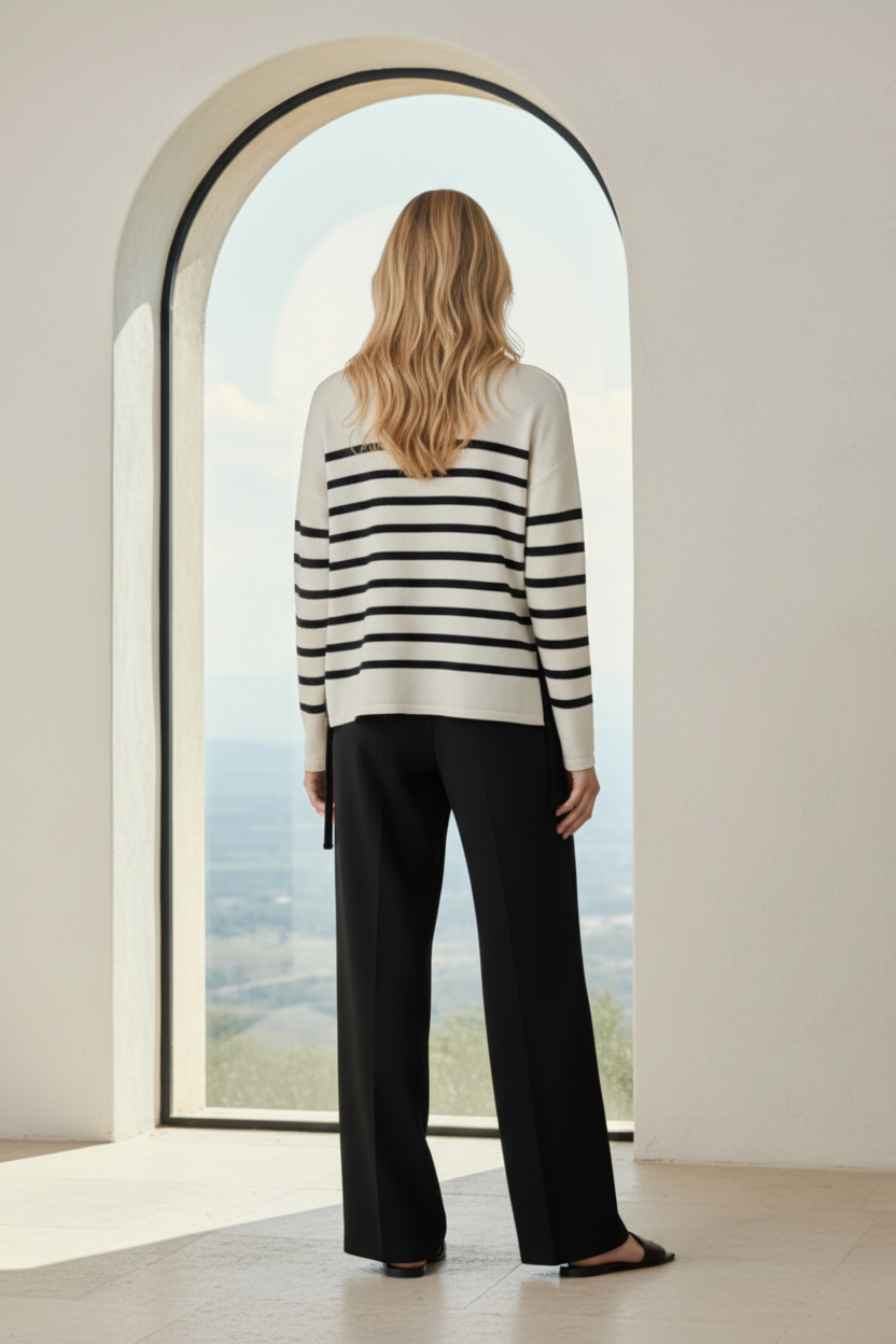 Bobbie Little Lies Knit Top Milk/Black