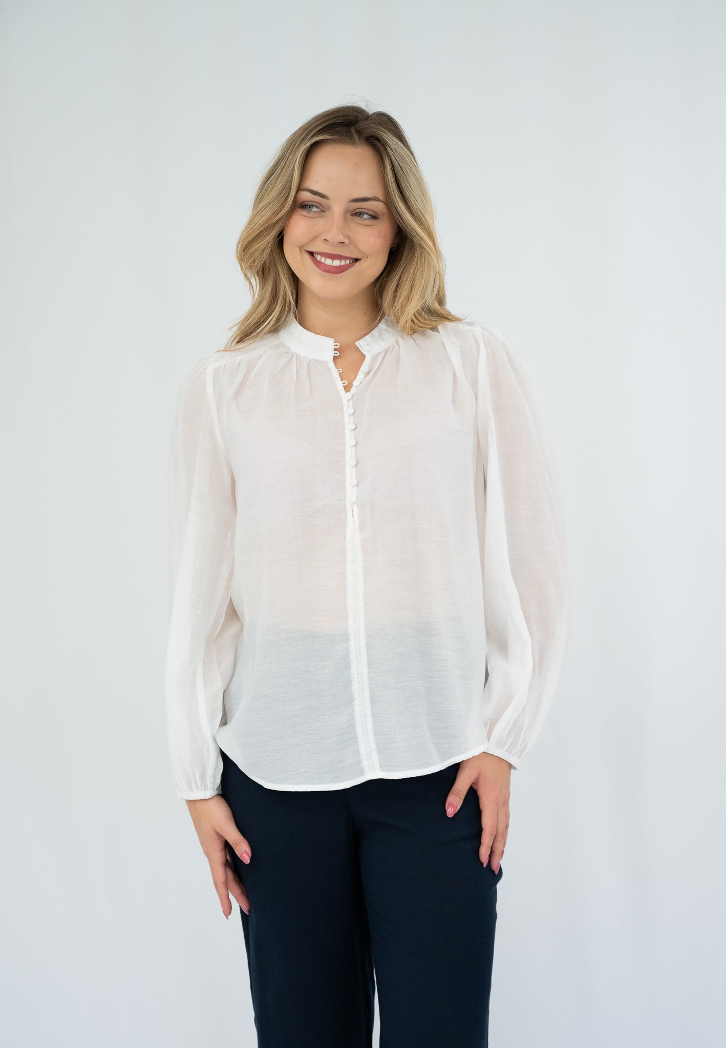 Nevena Blouse White