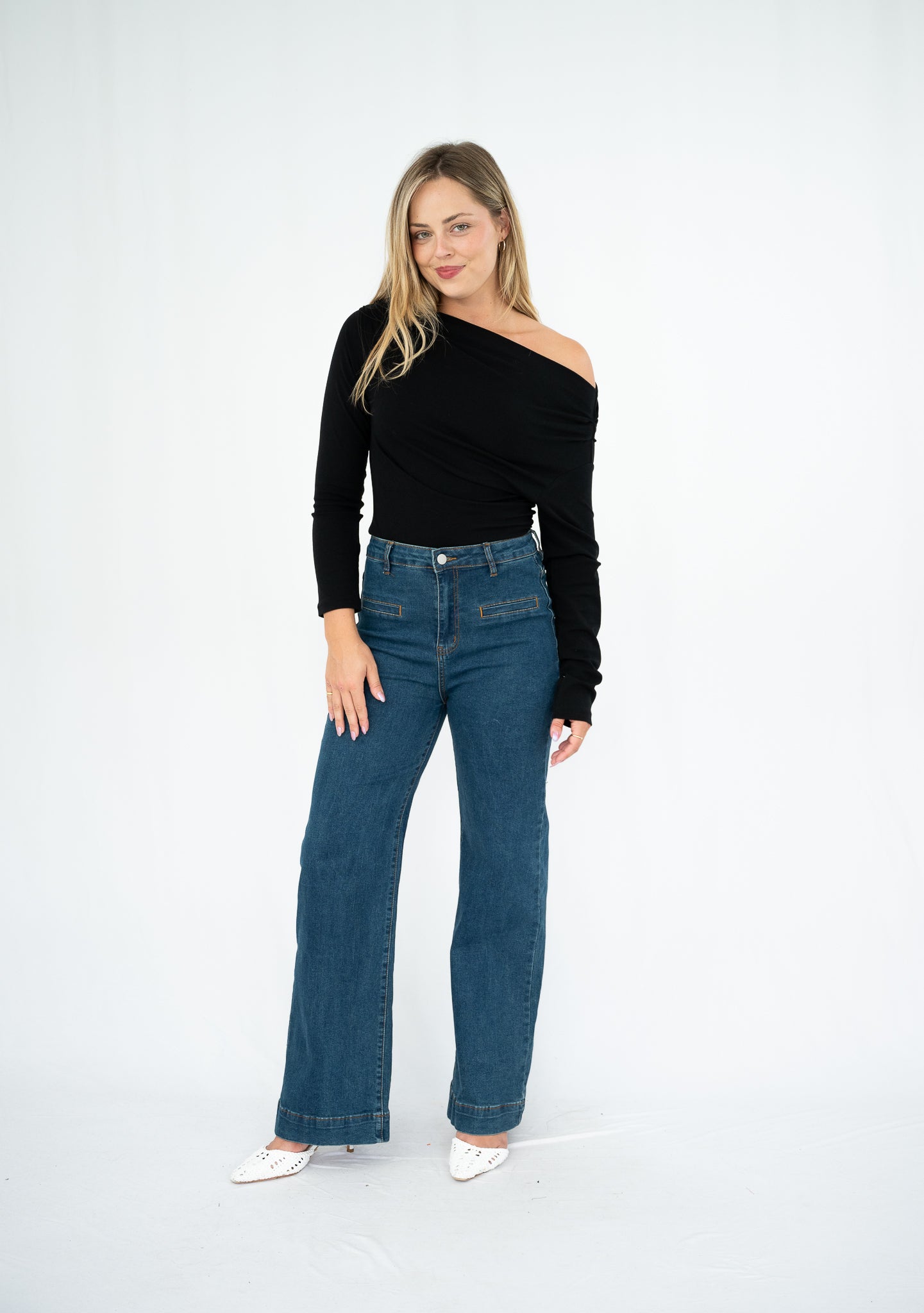 Romi Off-Shoulder Top Black