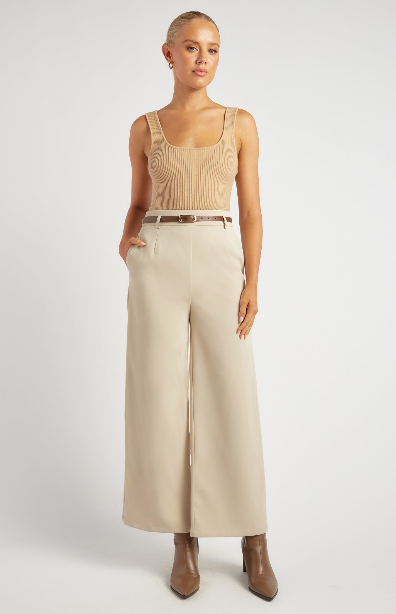 Tiffany Straight Leg Pant Beige